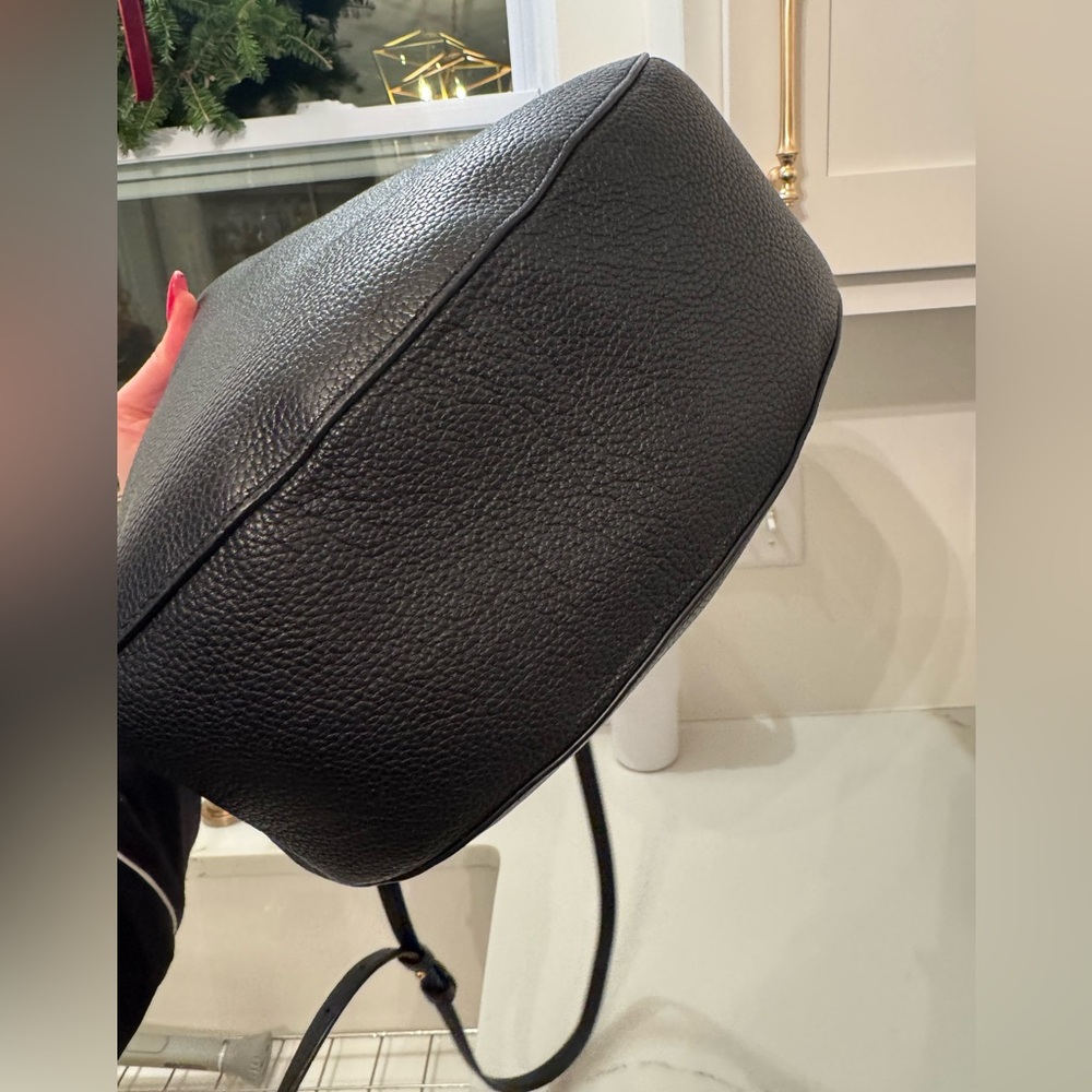 Tory Burch Carson Small Hobo Bag - Picture 10 of 10